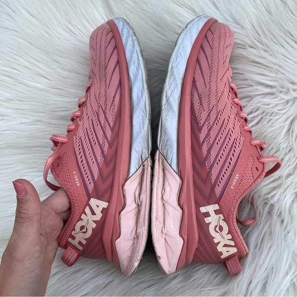 HOKA ONE ONE Arahi 4 Pink Salmon White 7.5 - Picture 8 of 10